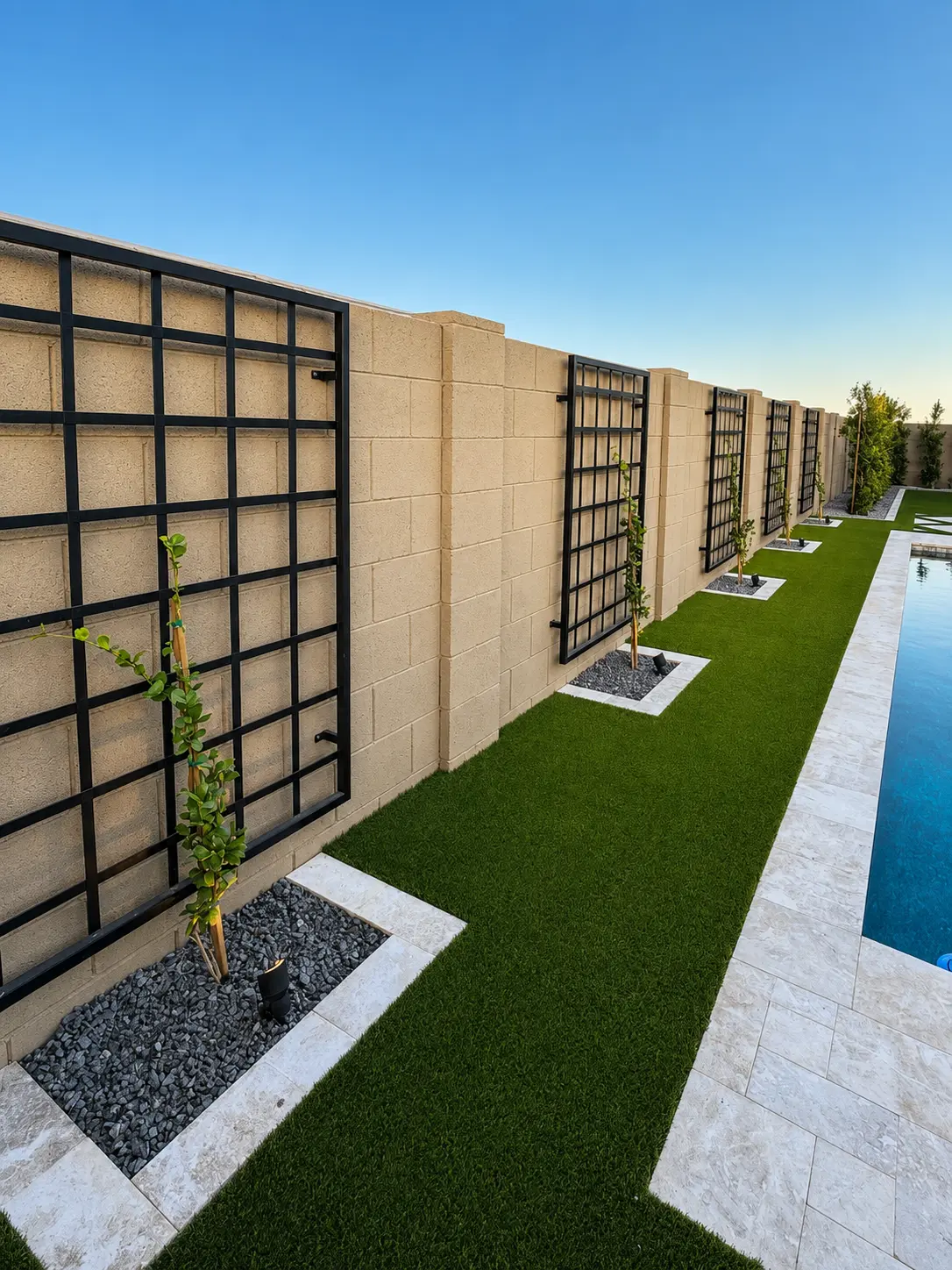 Trellis & Planters